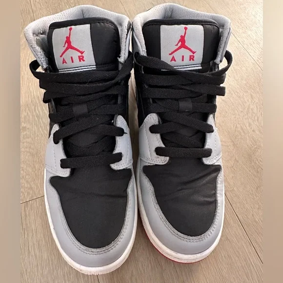 Nike jordan midi hot sale